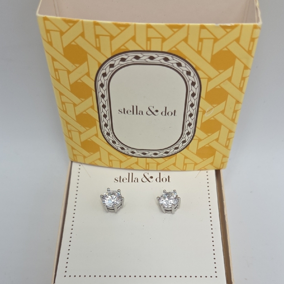 Stella & Dot Jewelry - Stella & Dot Sparkle Studs Earrings